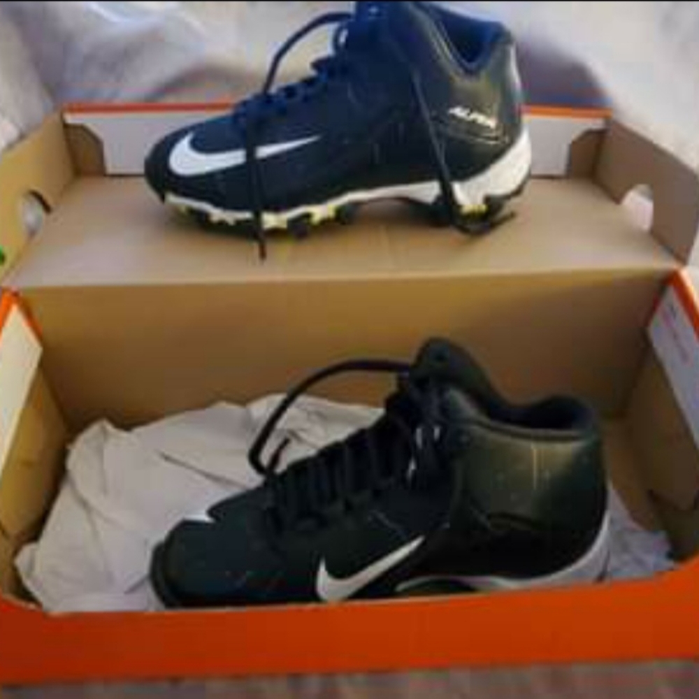 NEW! Nike Alpha Shark 2 cleats